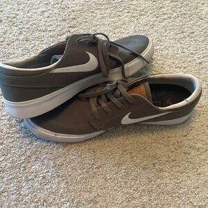 Nike SB skate shoes size 11